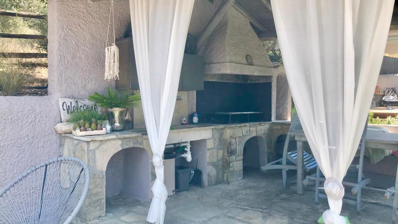 Sea View Villa In Olive Garden Nea Kallikrateia Eksteriør billede